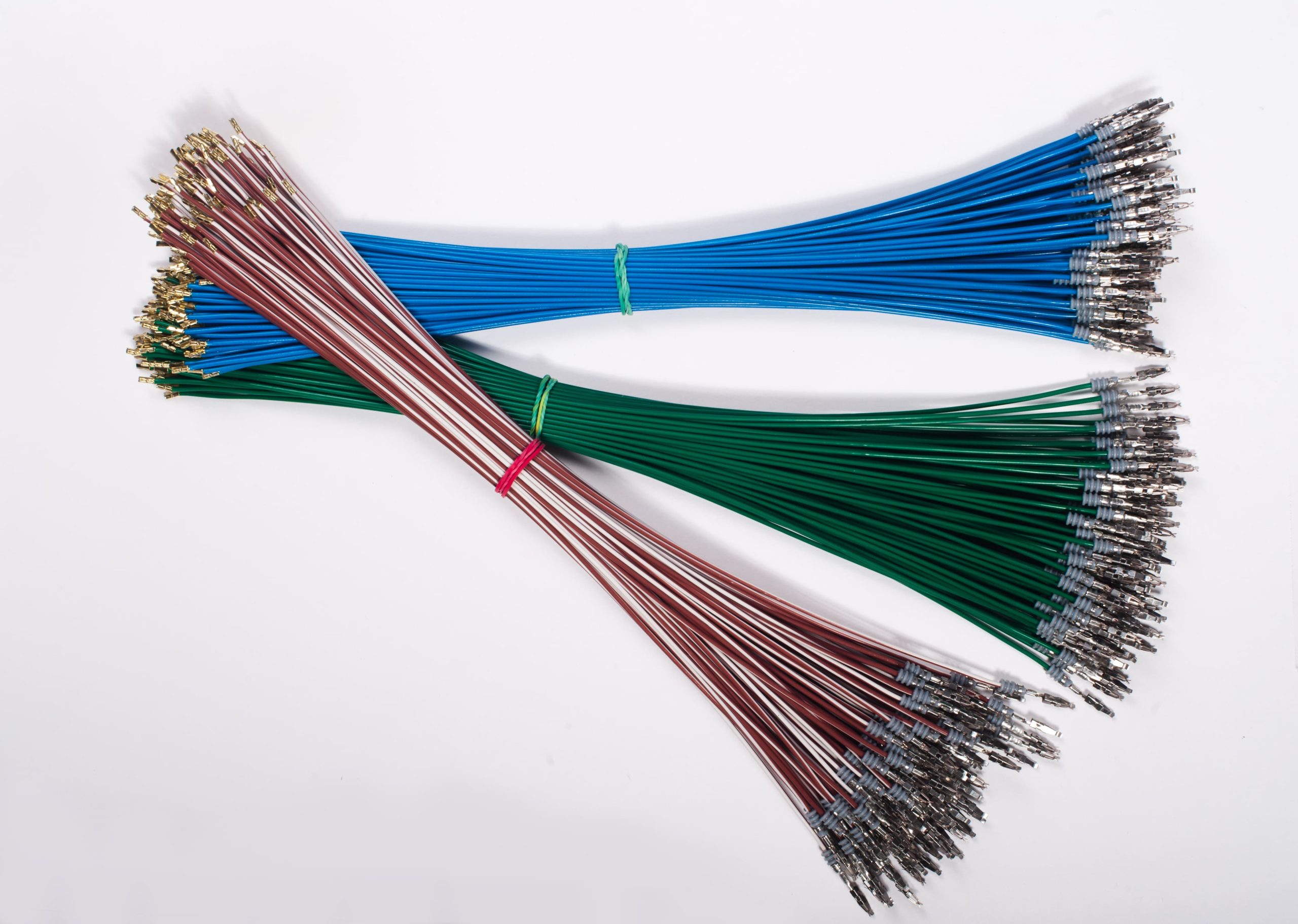 Quality inspection at Fastron Hungária – cable processing (3)