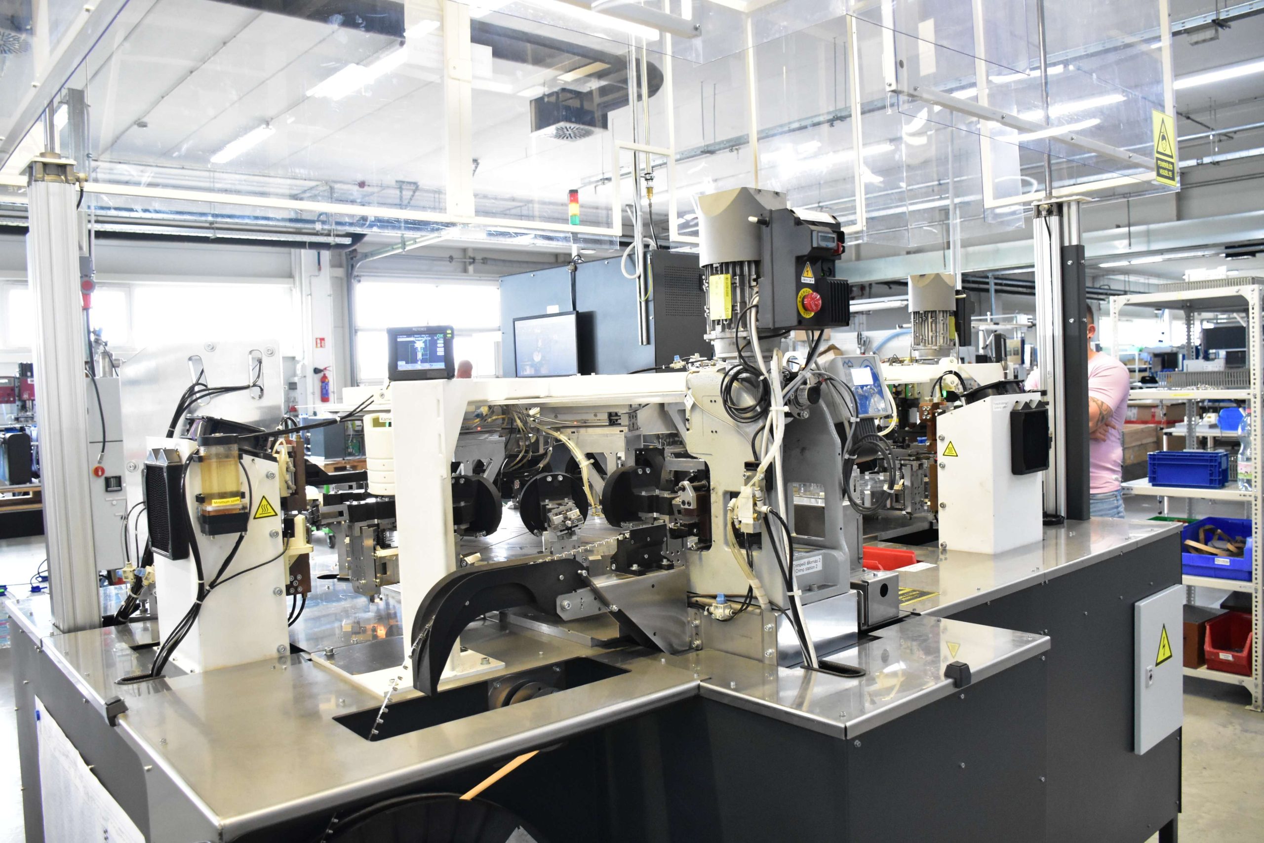 Cable loom at Fastron Hungária – cable processing