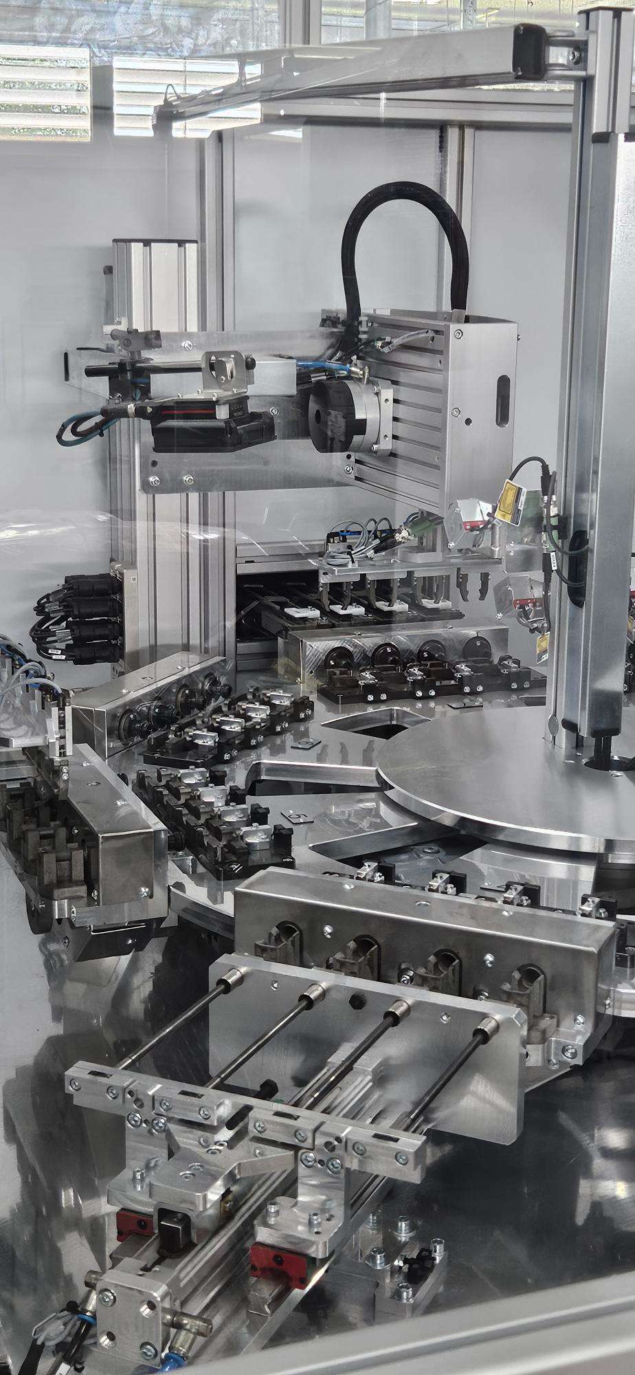 Wickeln im Werk der Fastron Hungária – Fertigung induktiver Bauelemente (3)